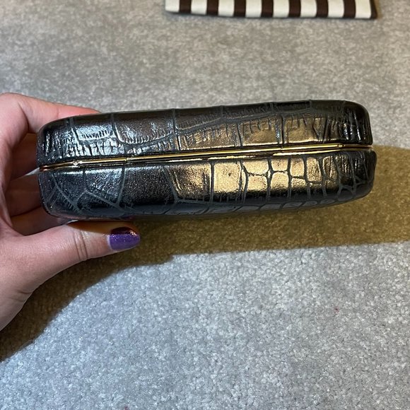 Henri Bendel Grey Snake Pattern Clutch Crossbody - Picture 5 of 9